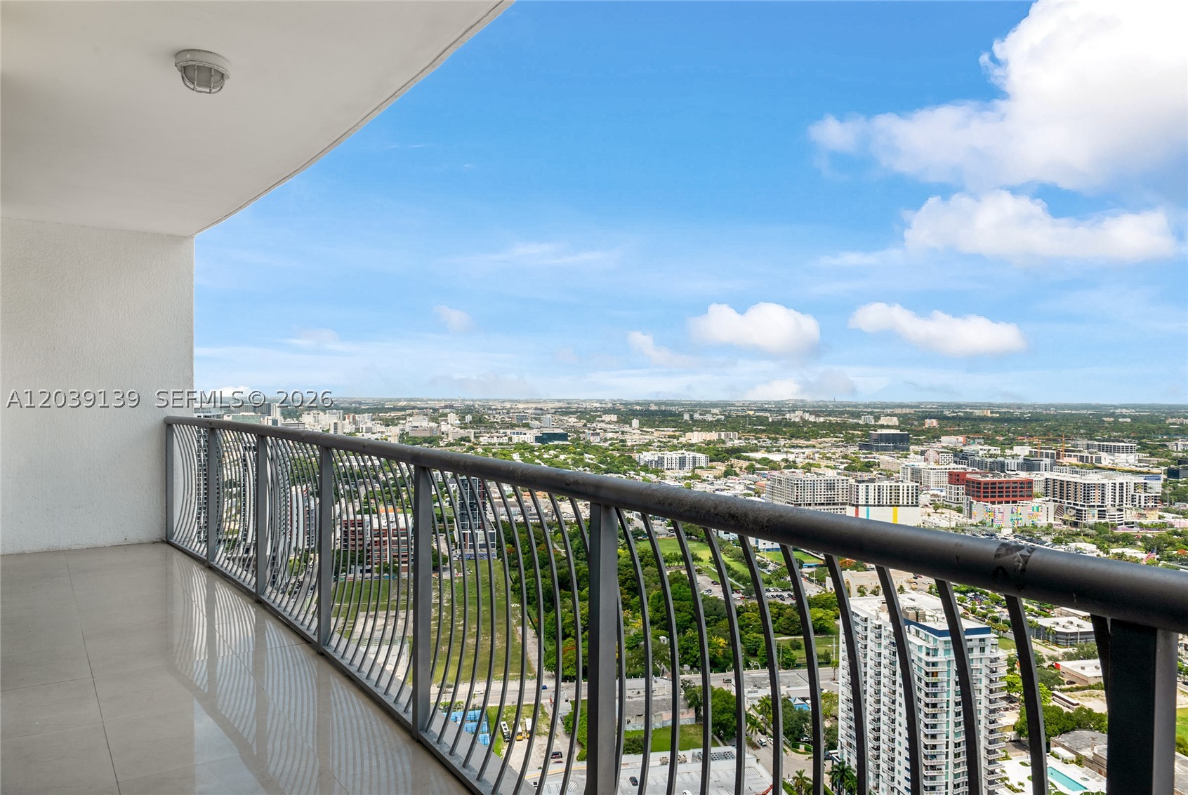 OPERA TOWER CONDO - Residential
