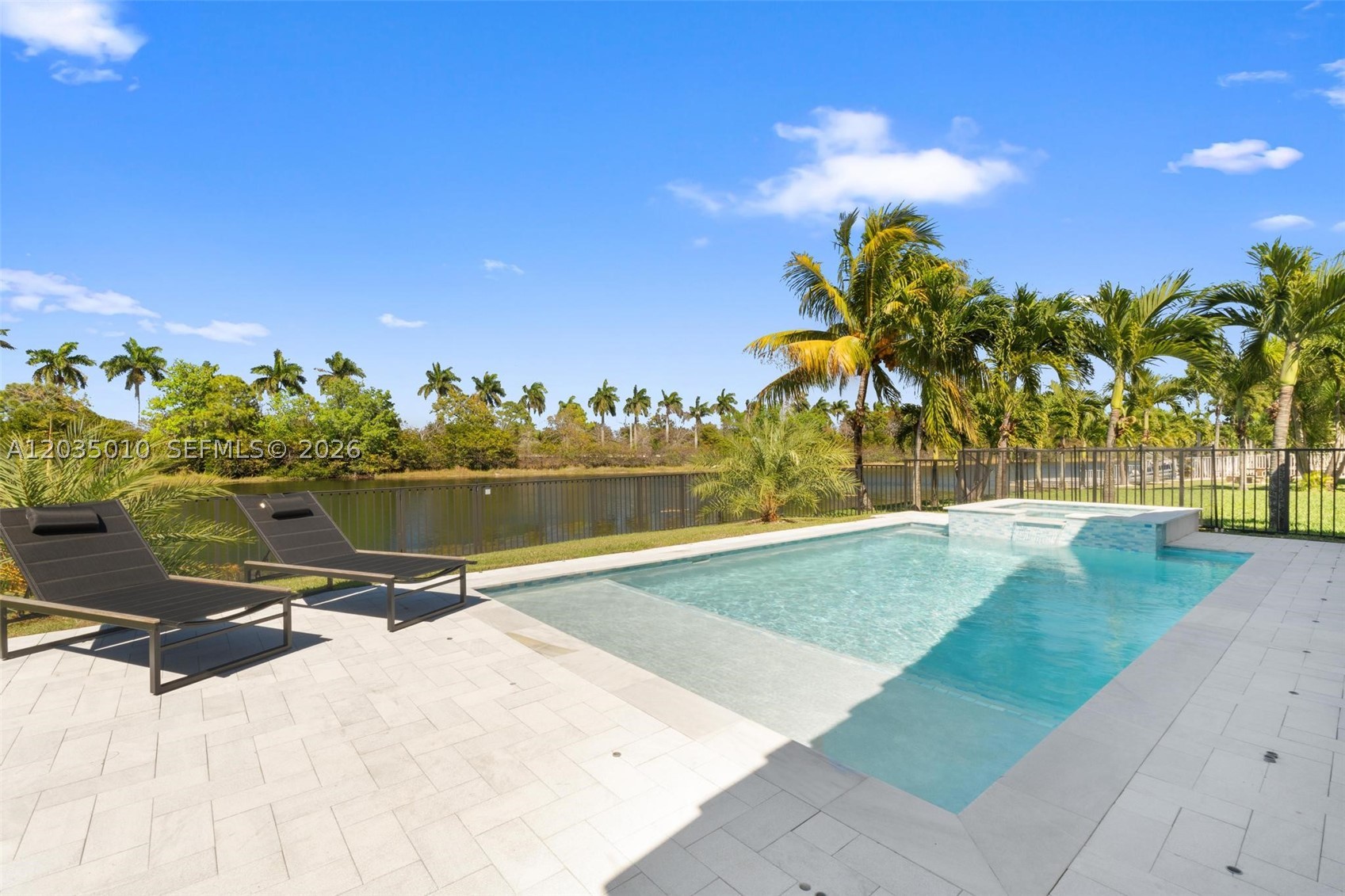 SILVER LAKES PHASE III RE - Residential Lease