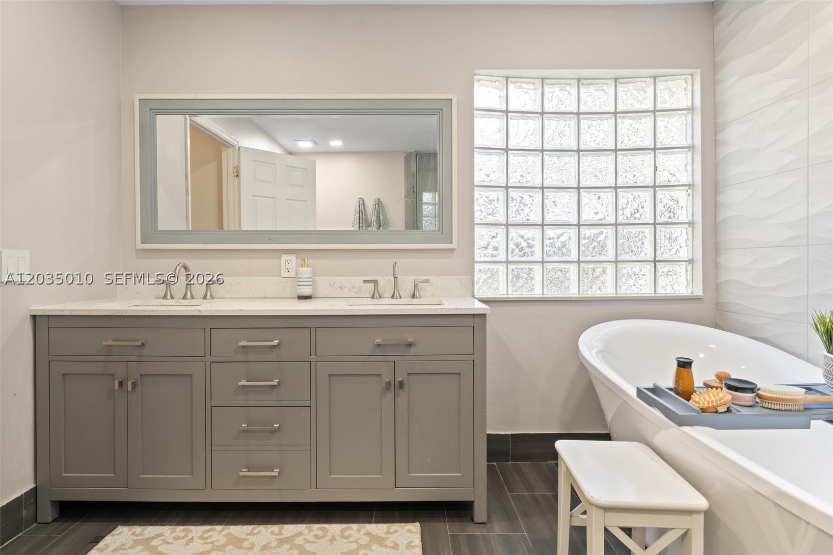 SILVER LAKES PHASE III RE - Residential Lease