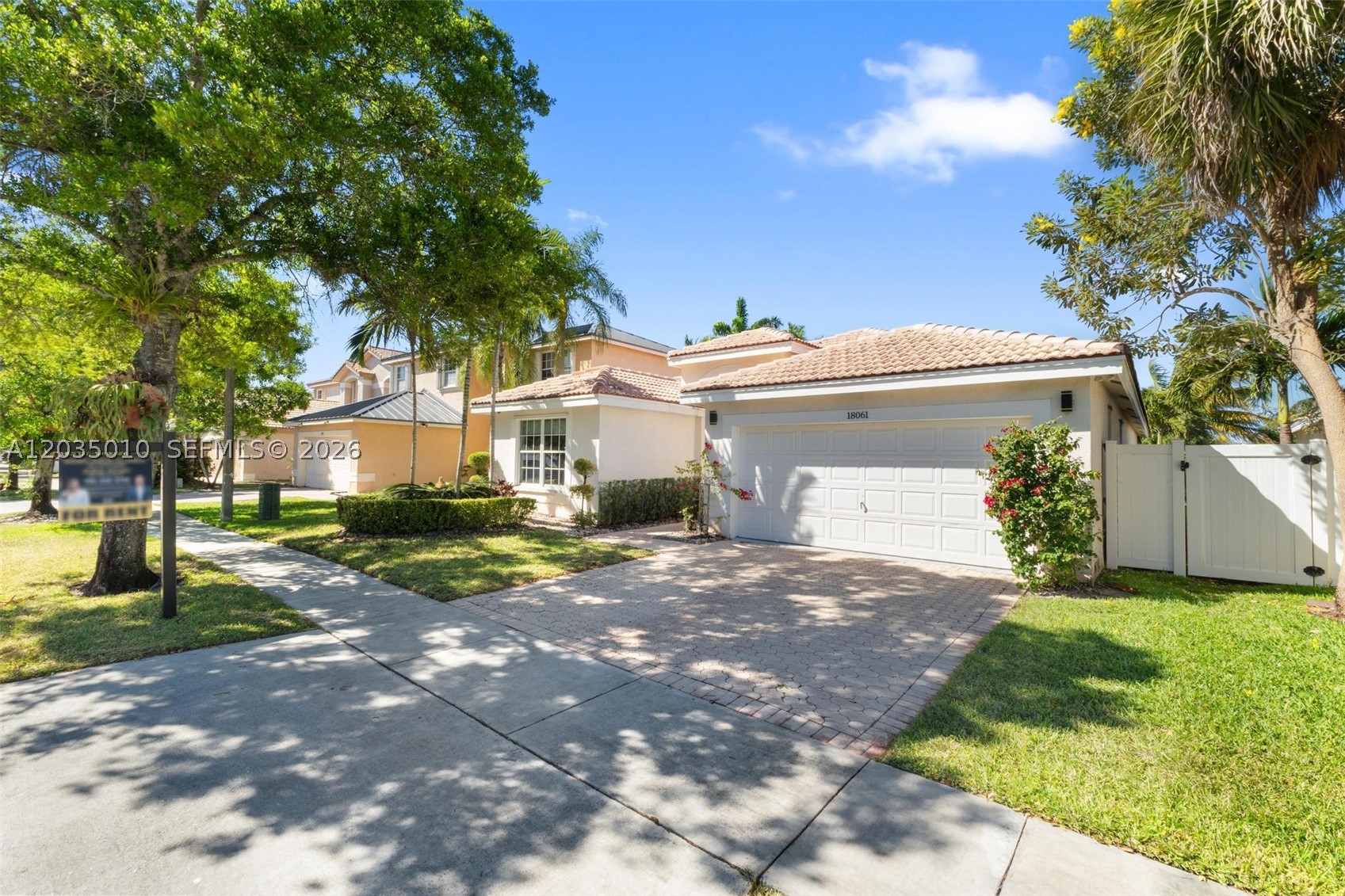 SILVER LAKES PHASE III RE - Residential Lease