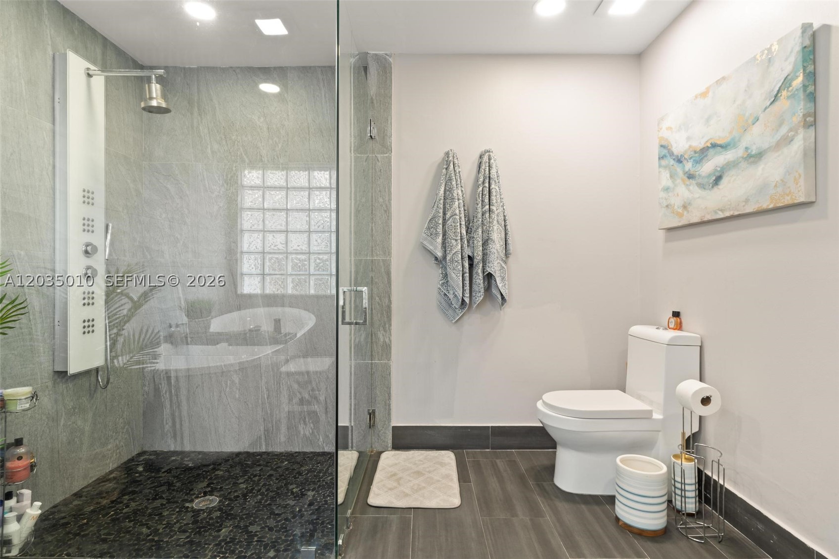 SILVER LAKES PHASE III RE - Residential Lease