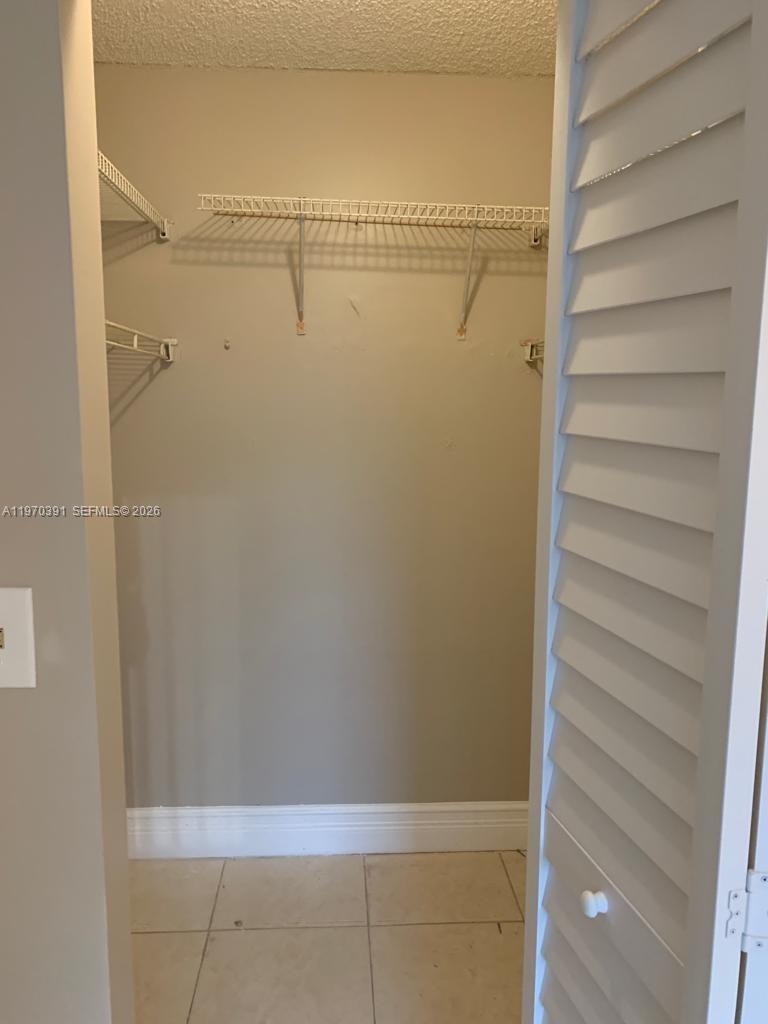Lakeshore At University P - Residential