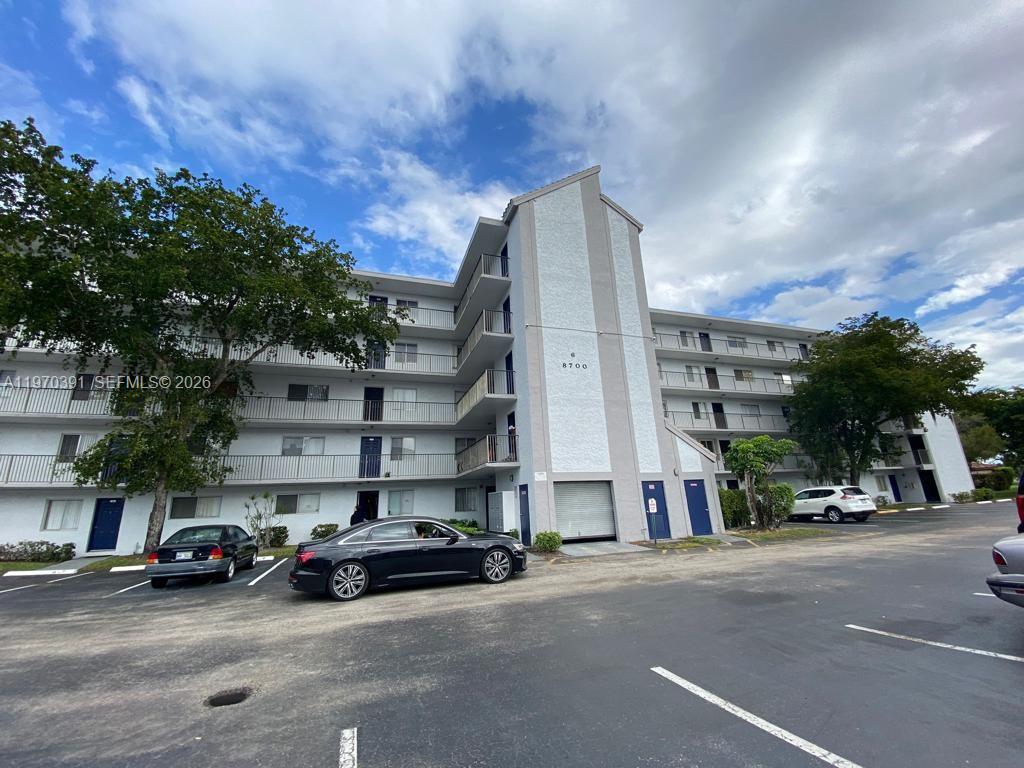 Lakeshore At University P - Residential