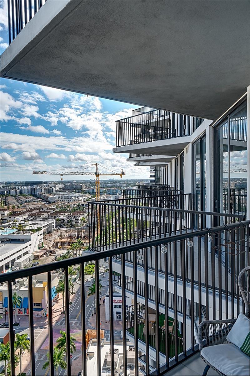 5300 PASEO CONDO - Residential