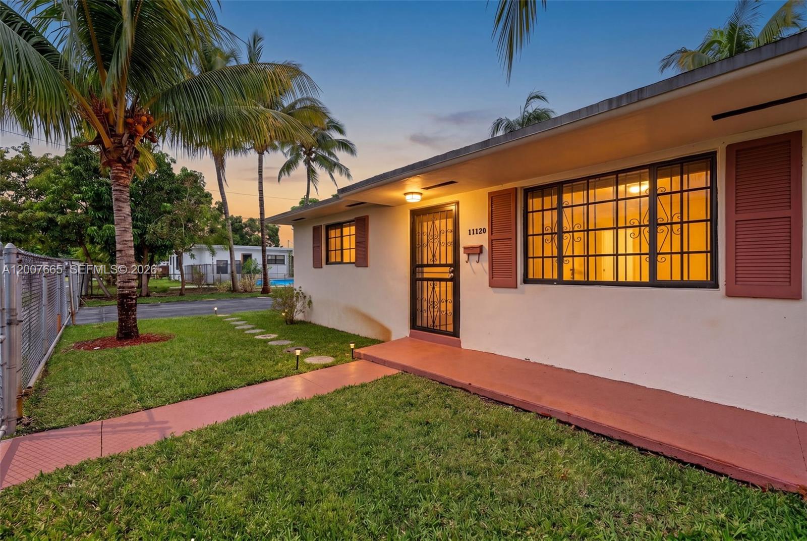 Turnkey multi-family investment in desirable Miami Shores! Fully tenant-occupied with immediate income: Unit 1 (2/1) $2,250/mo, Unit 2A (2/1) $2,250/mo, Unit 2B (1/1) $1,250/mo. Renovated units with brand-new appliances and a 3-year-old roof. Features one water meter (water included) and two electric meters. Spacious backyard with tropical trees. Prime location near I-95, top schools, and shopping. Don’t miss this income-producing opportunity!
All showings must be requested through ShowingTime.