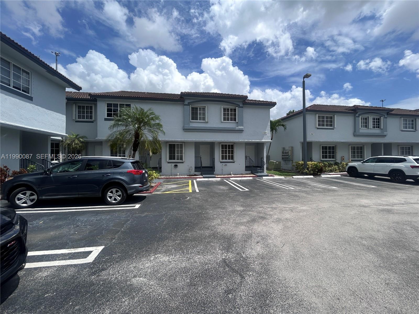 LES JARDINS CONDO - Residential Lease