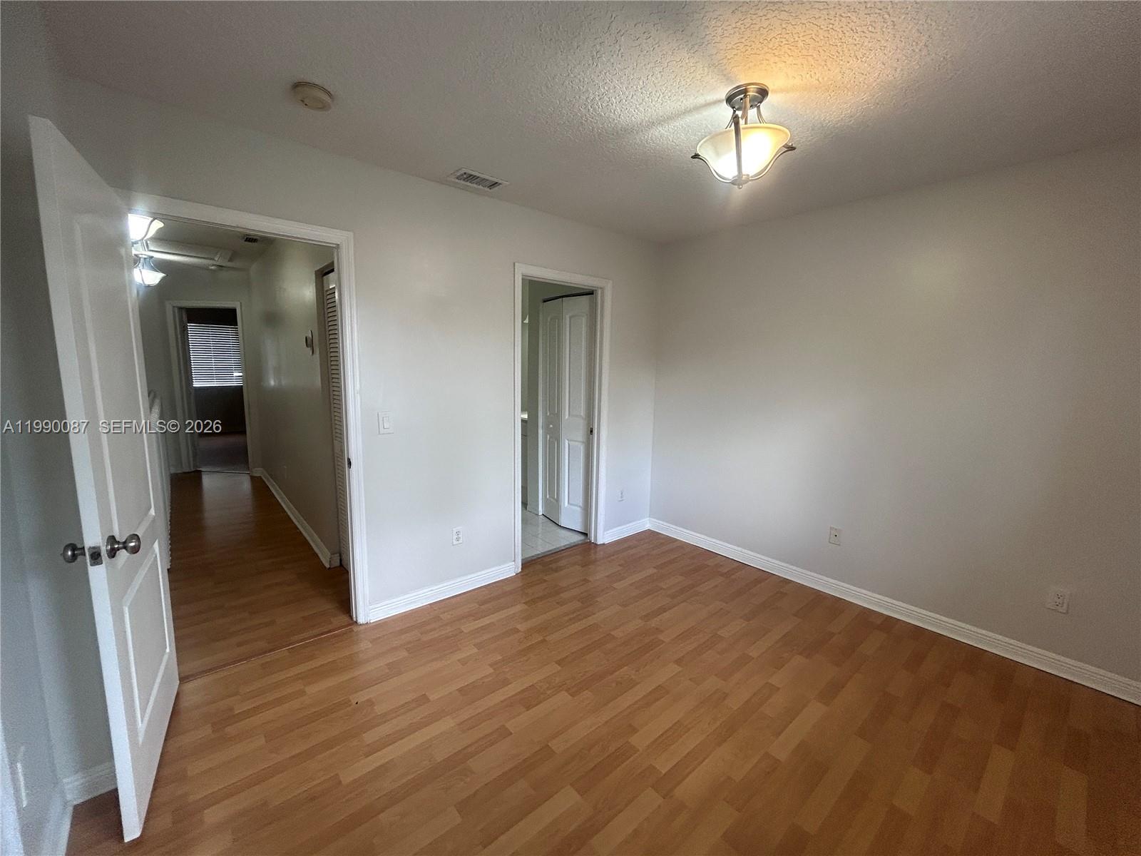LES JARDINS CONDO - Residential Lease