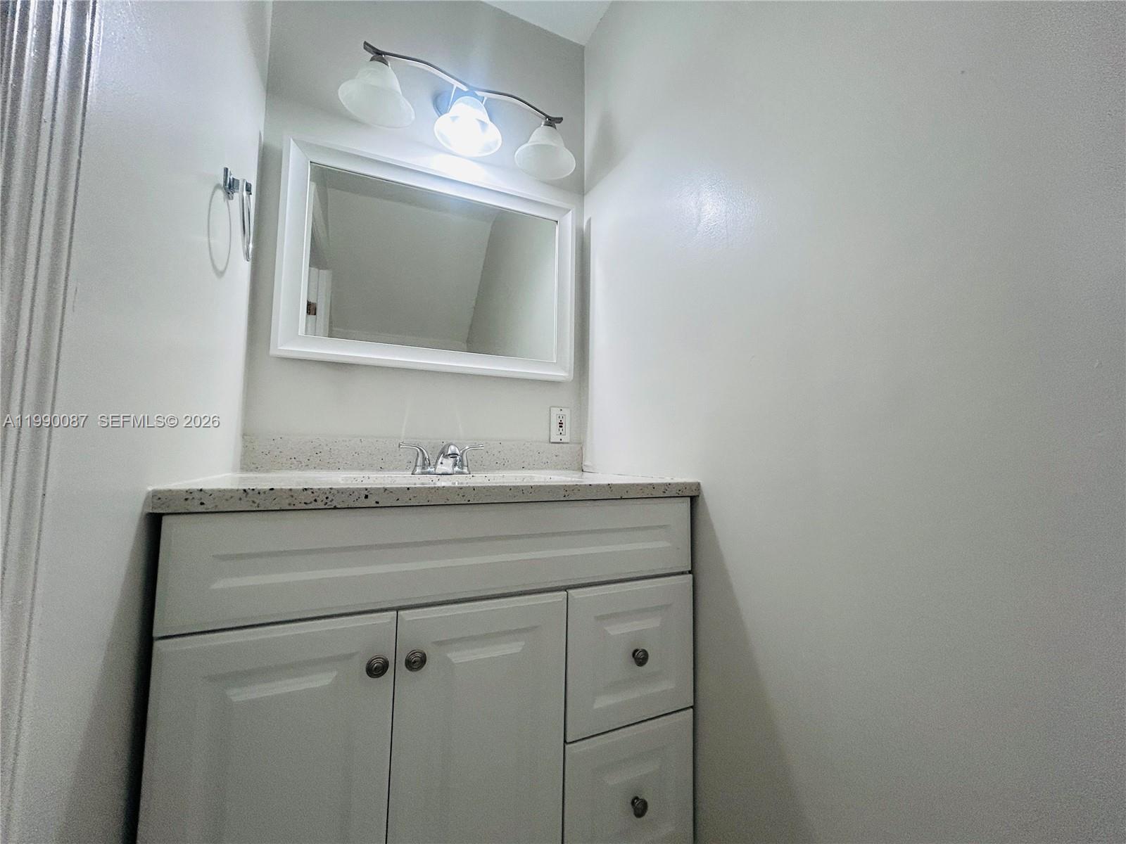 LES JARDINS CONDO - Residential Lease
