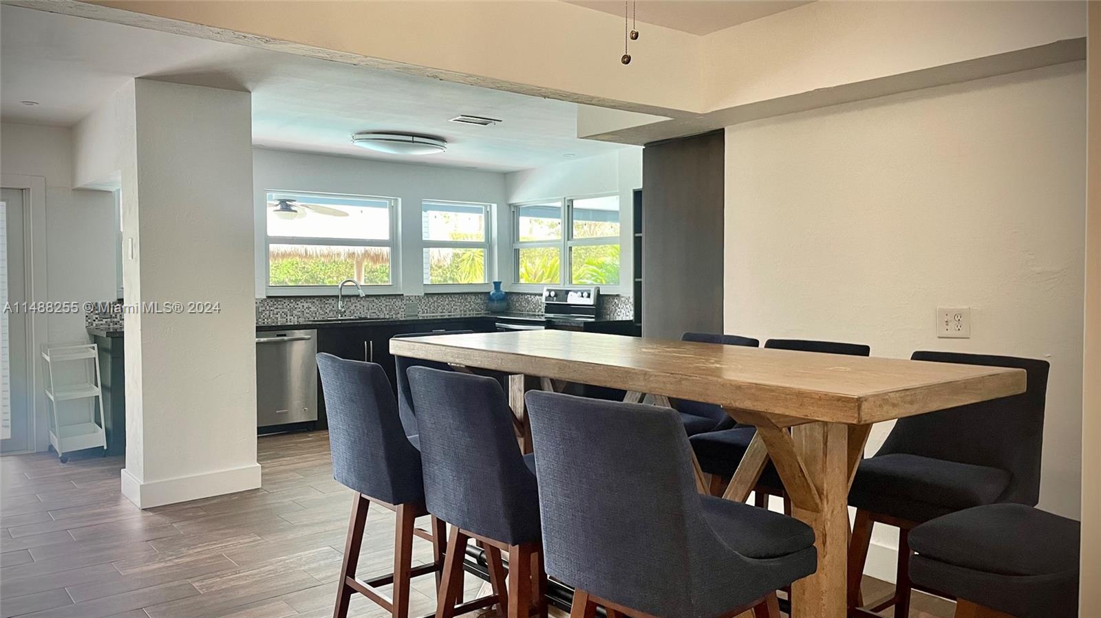 ROYAL PALM HARBOR 2ND ADD - Residential Lease