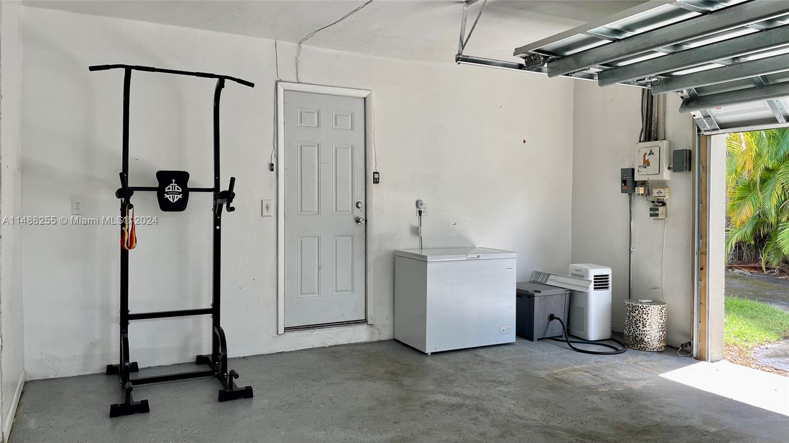 ROYAL PALM HARBOR 2ND ADD - Residential Lease