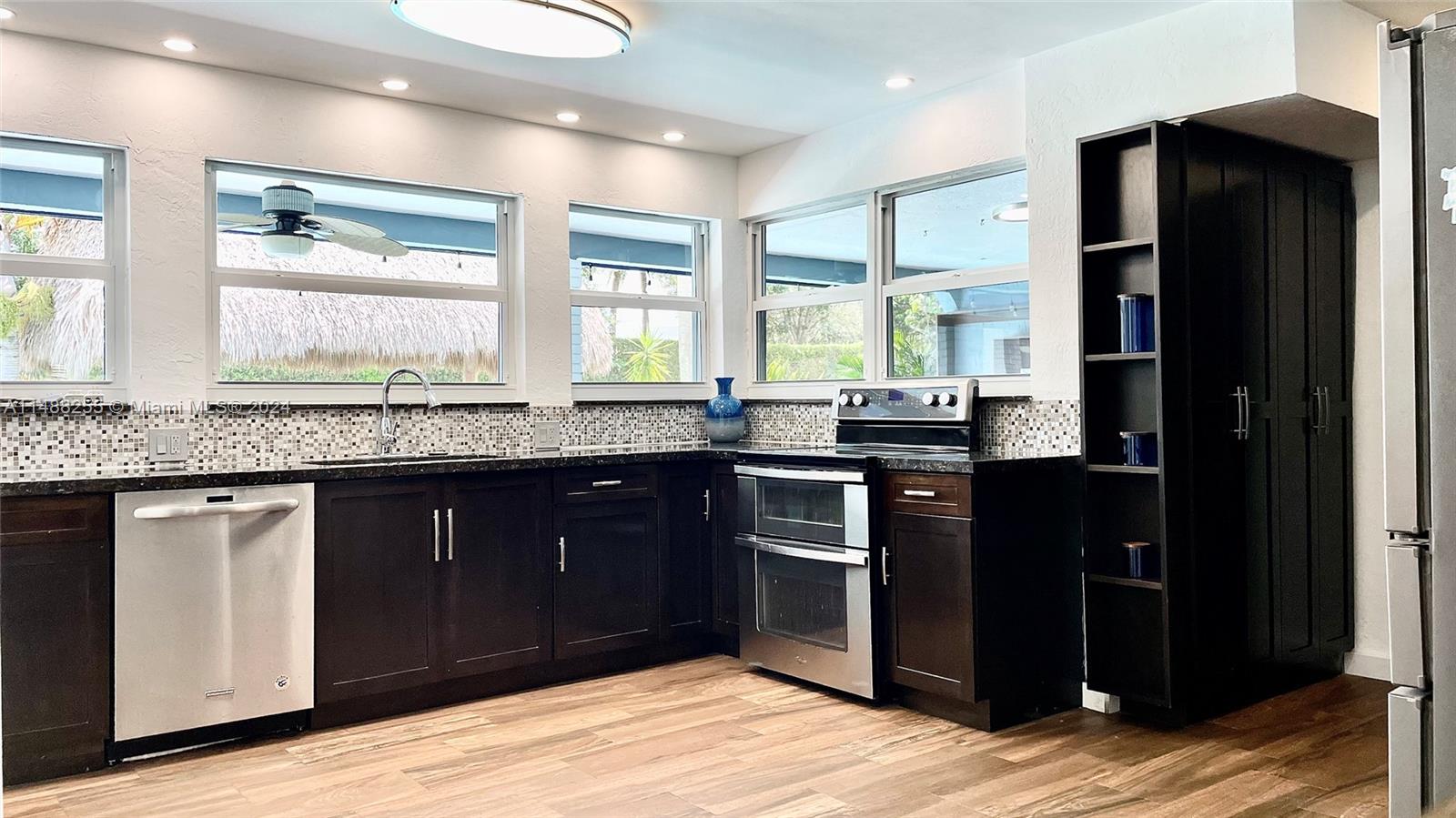 ROYAL PALM HARBOR 2ND ADD - Residential Lease
