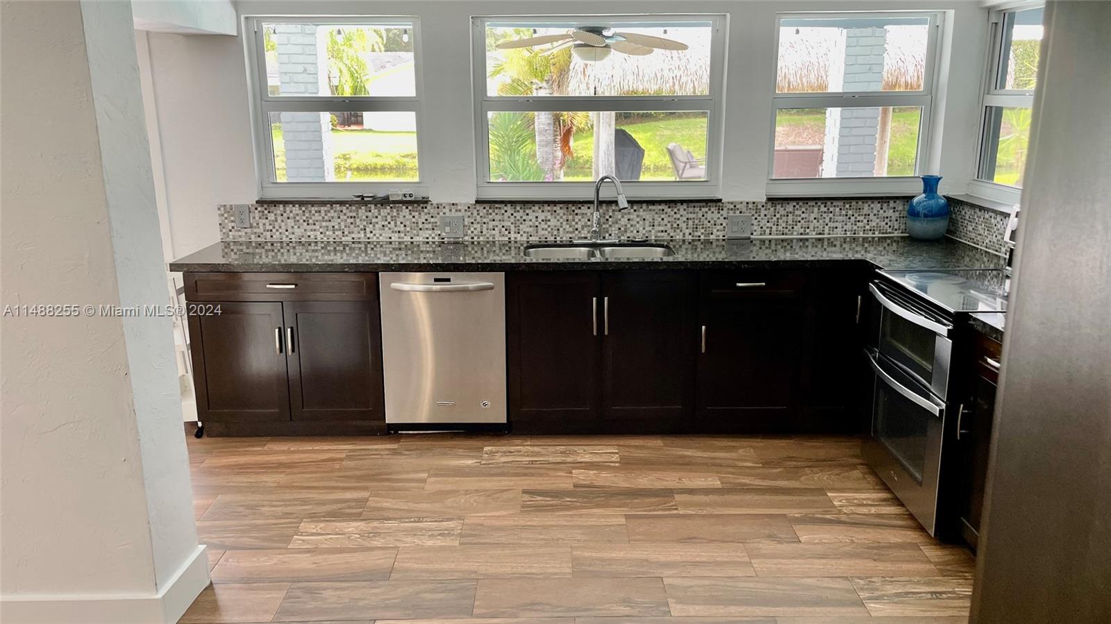 ROYAL PALM HARBOR 2ND ADD - Residential Lease