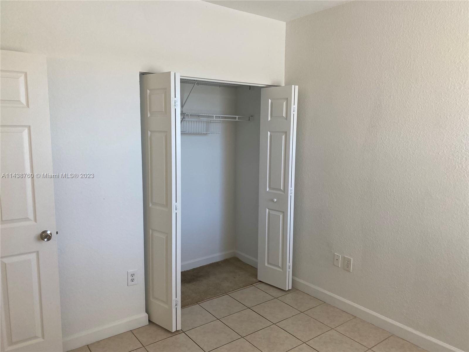 VILLAS AT CARMEL CONDO NO - Residential Lease