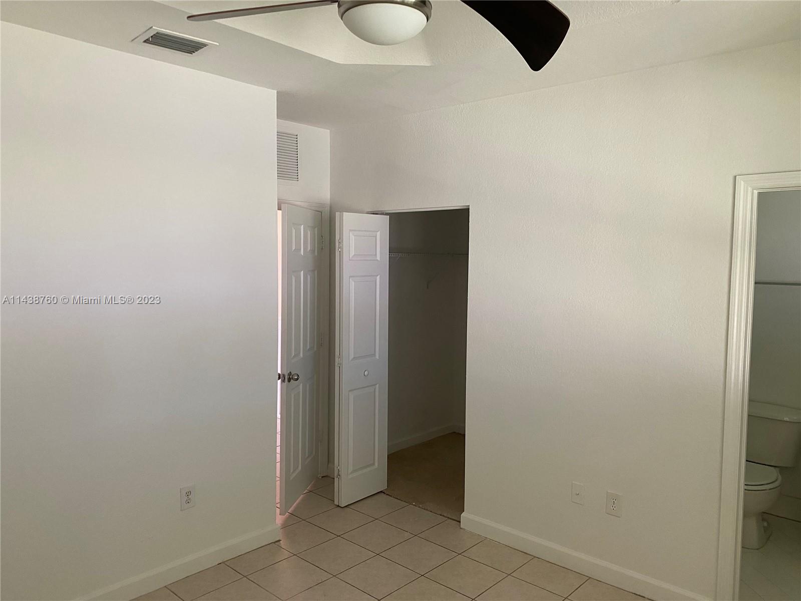 VILLAS AT CARMEL CONDO NO - Residential Lease