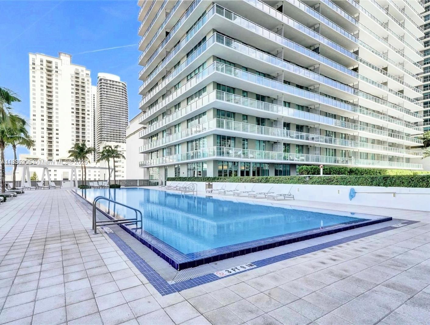 THE AXIS ON BRICKELL COND - Residential Lease