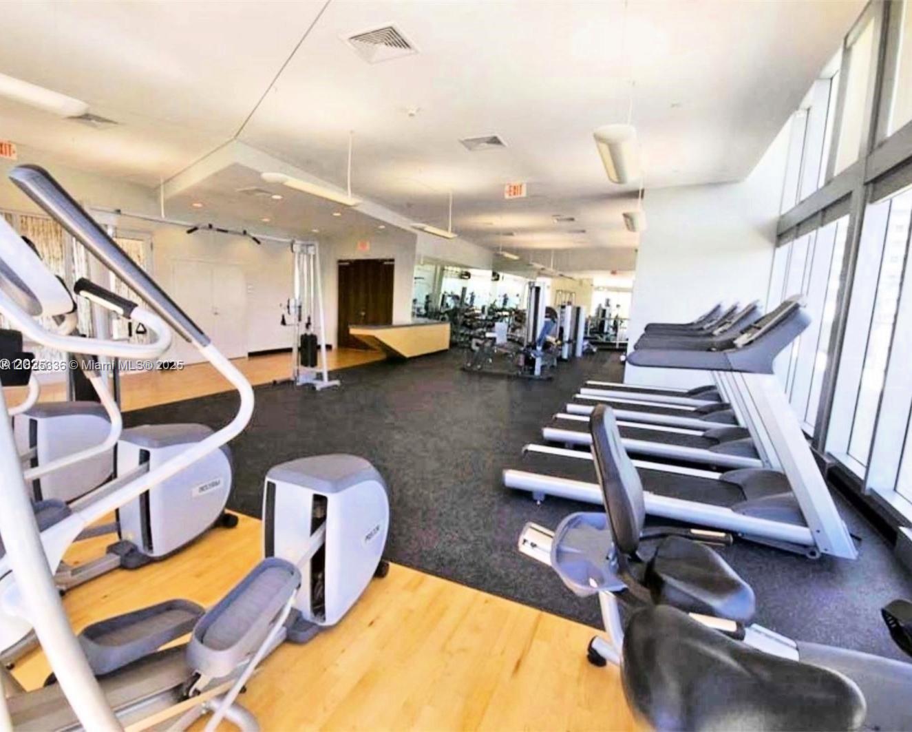 THE AXIS ON BRICKELL COND - Residential Lease