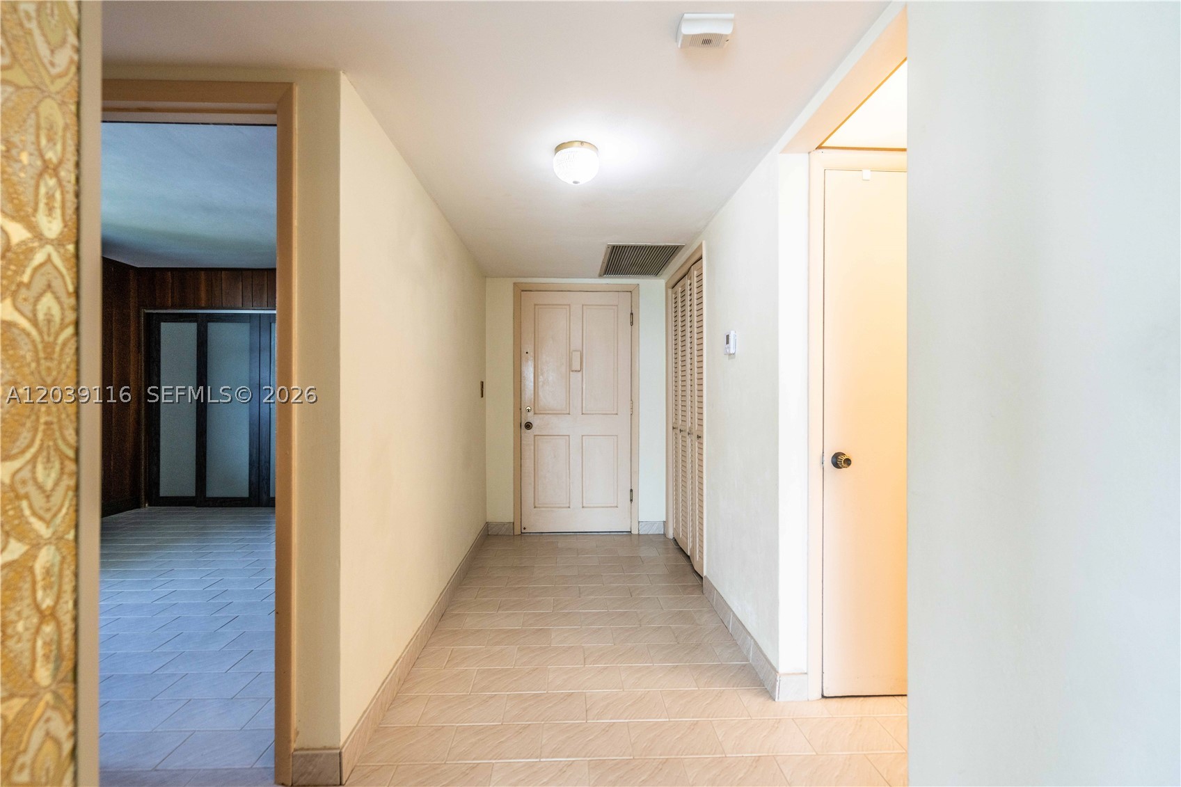 ST REGIS APTS CONDO - Residential Lease