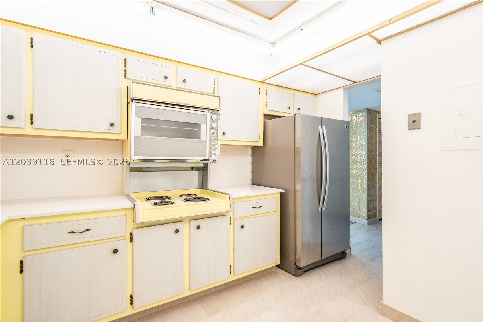 ST REGIS APTS CONDO - Residential Lease