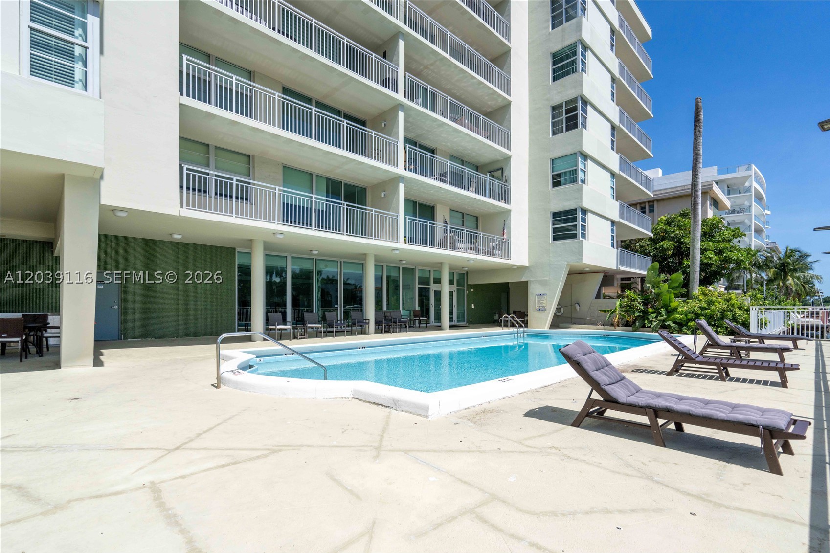 ST REGIS APTS CONDO - Residential Lease