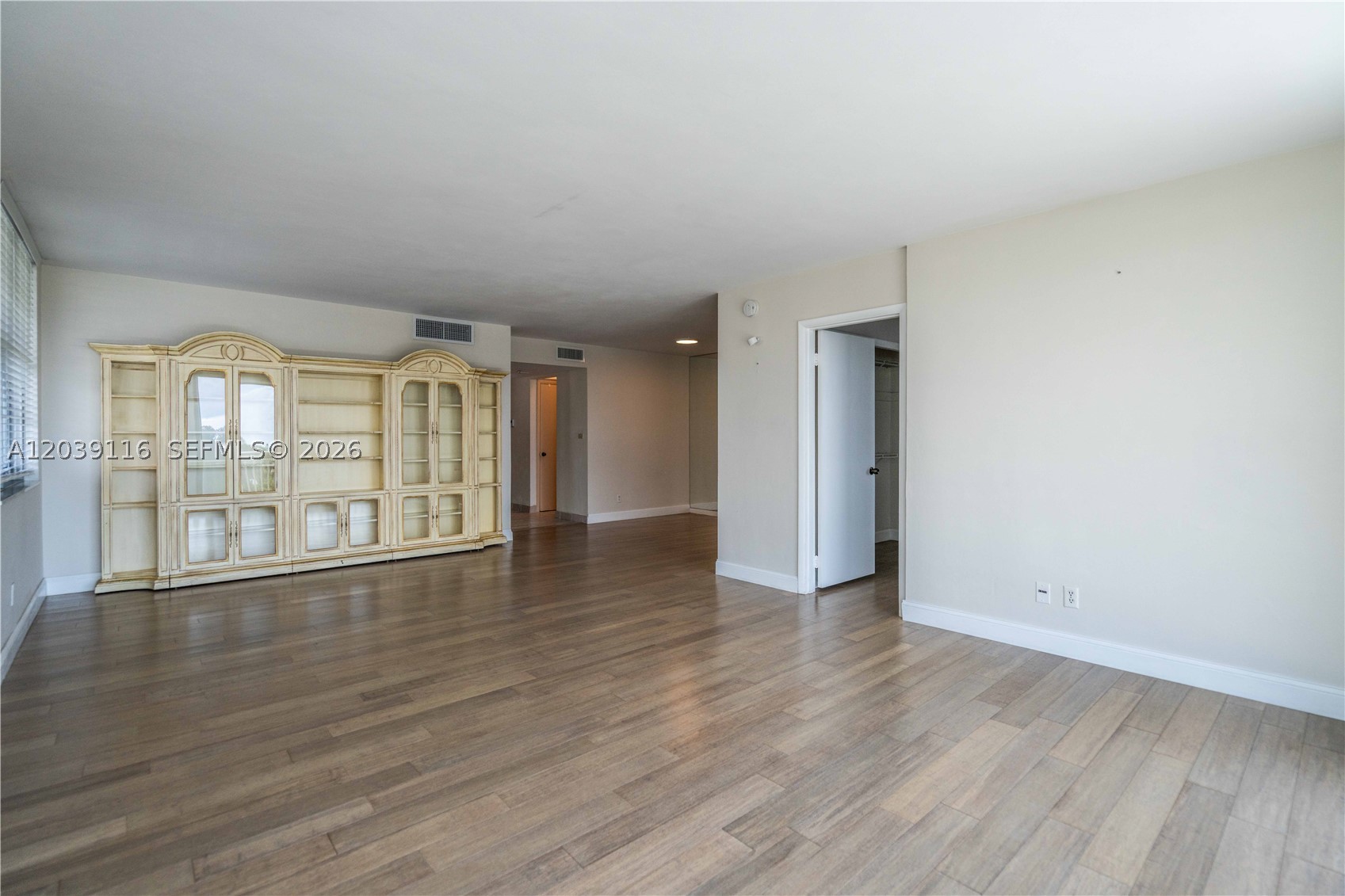 ST REGIS APTS CONDO - Residential Lease