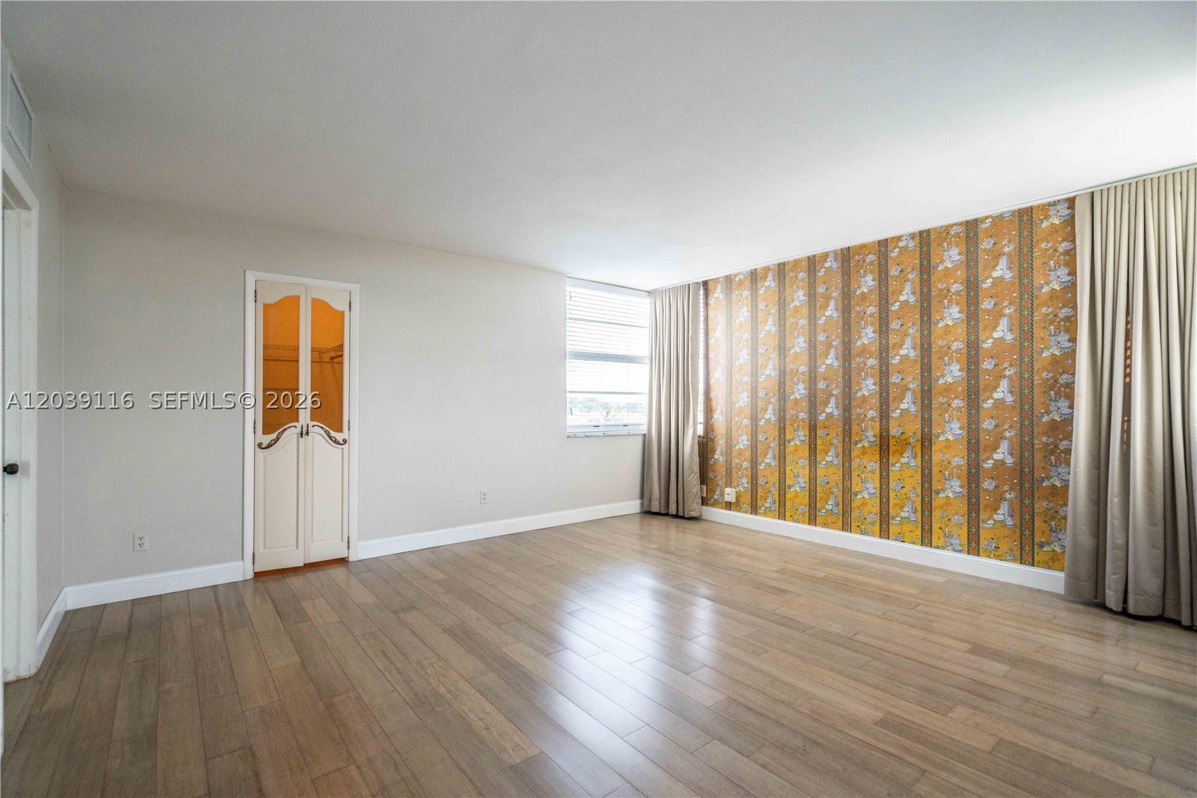 ST REGIS APTS CONDO - Residential Lease