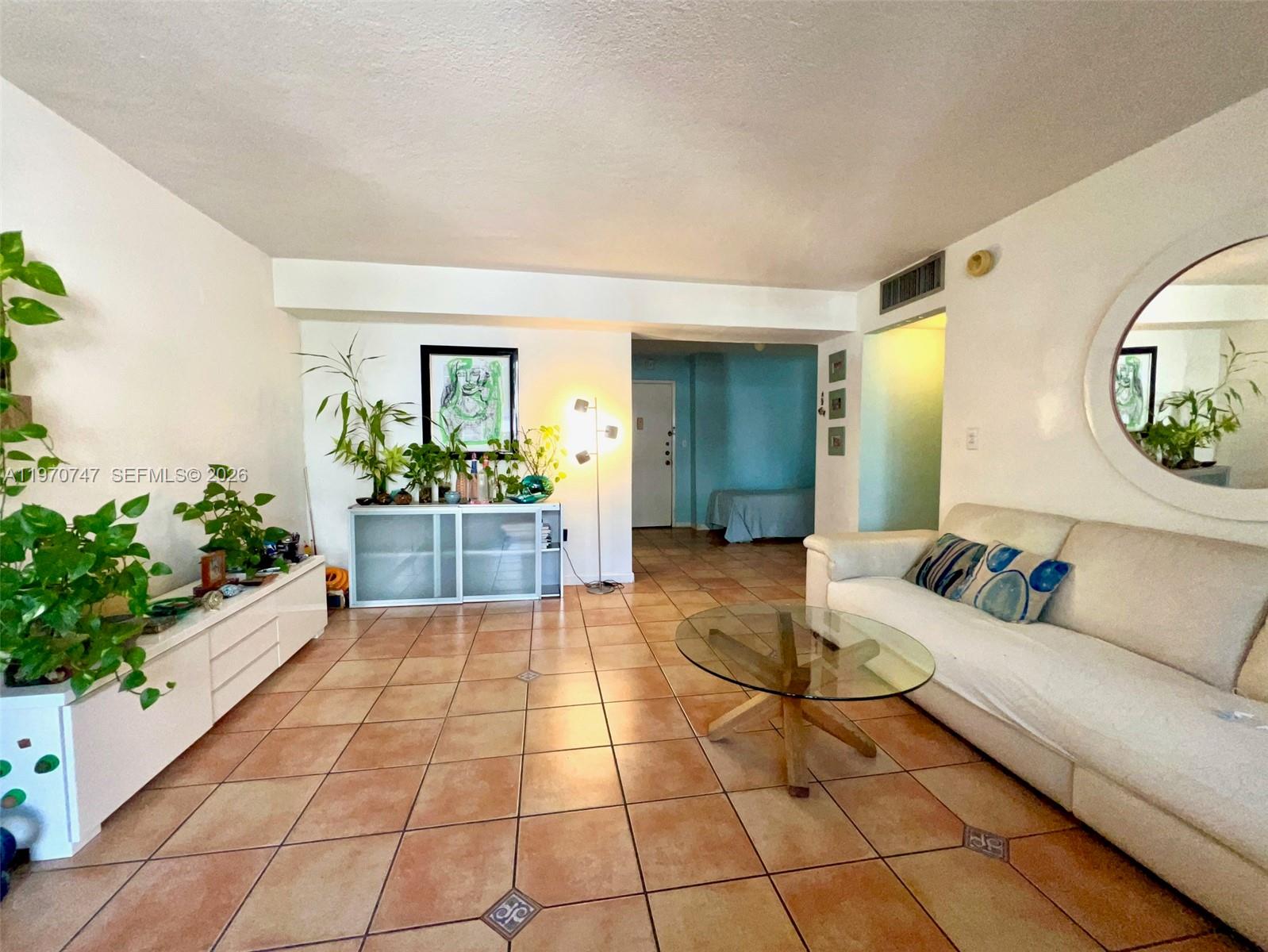 LINCOLN PALACE CONDO - Residential