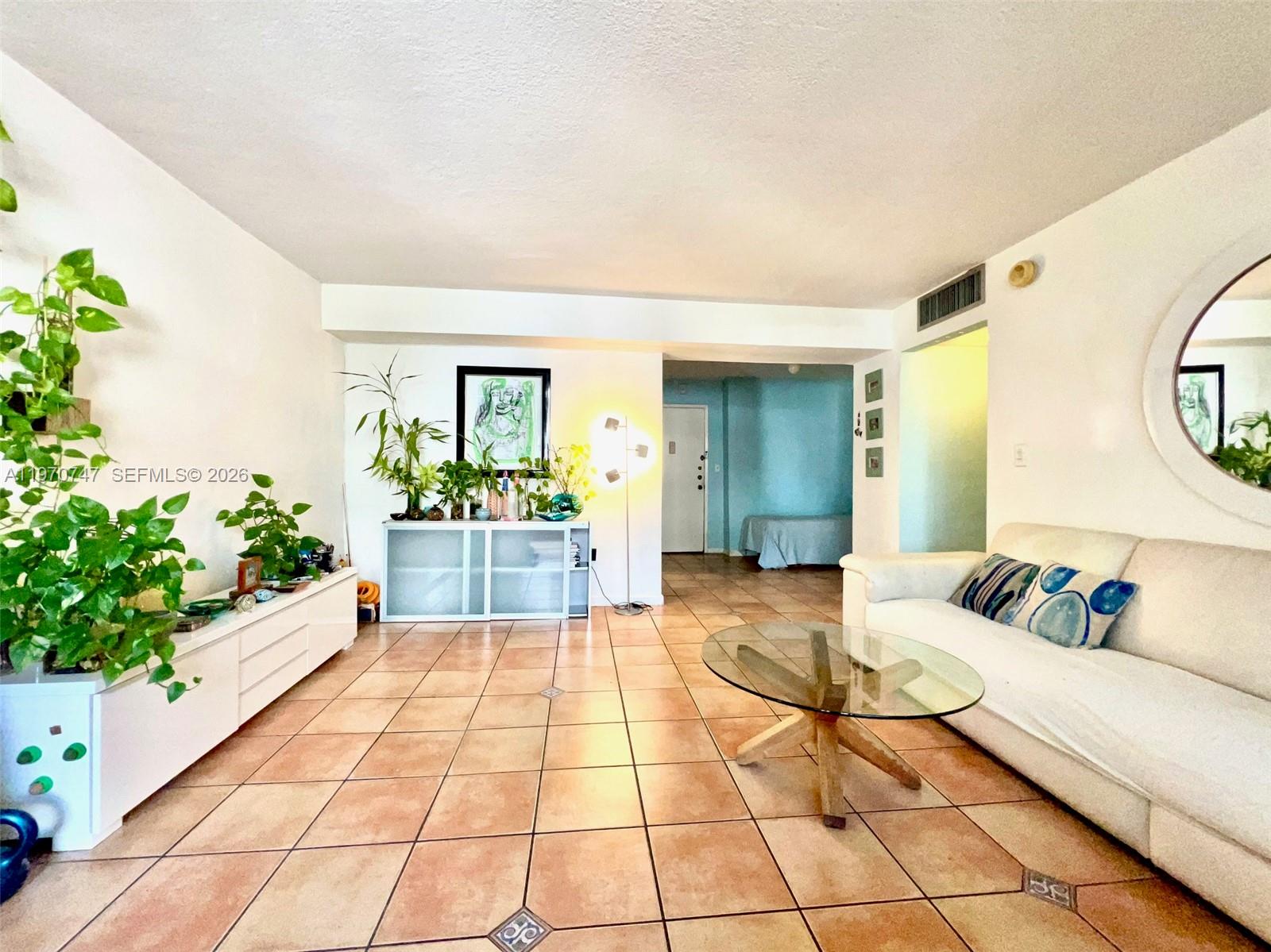 LINCOLN PALACE CONDO - Residential