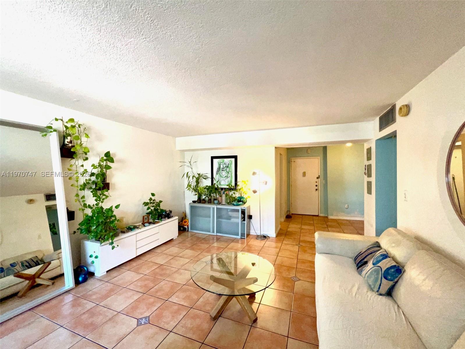 LINCOLN PALACE CONDO - Residential
