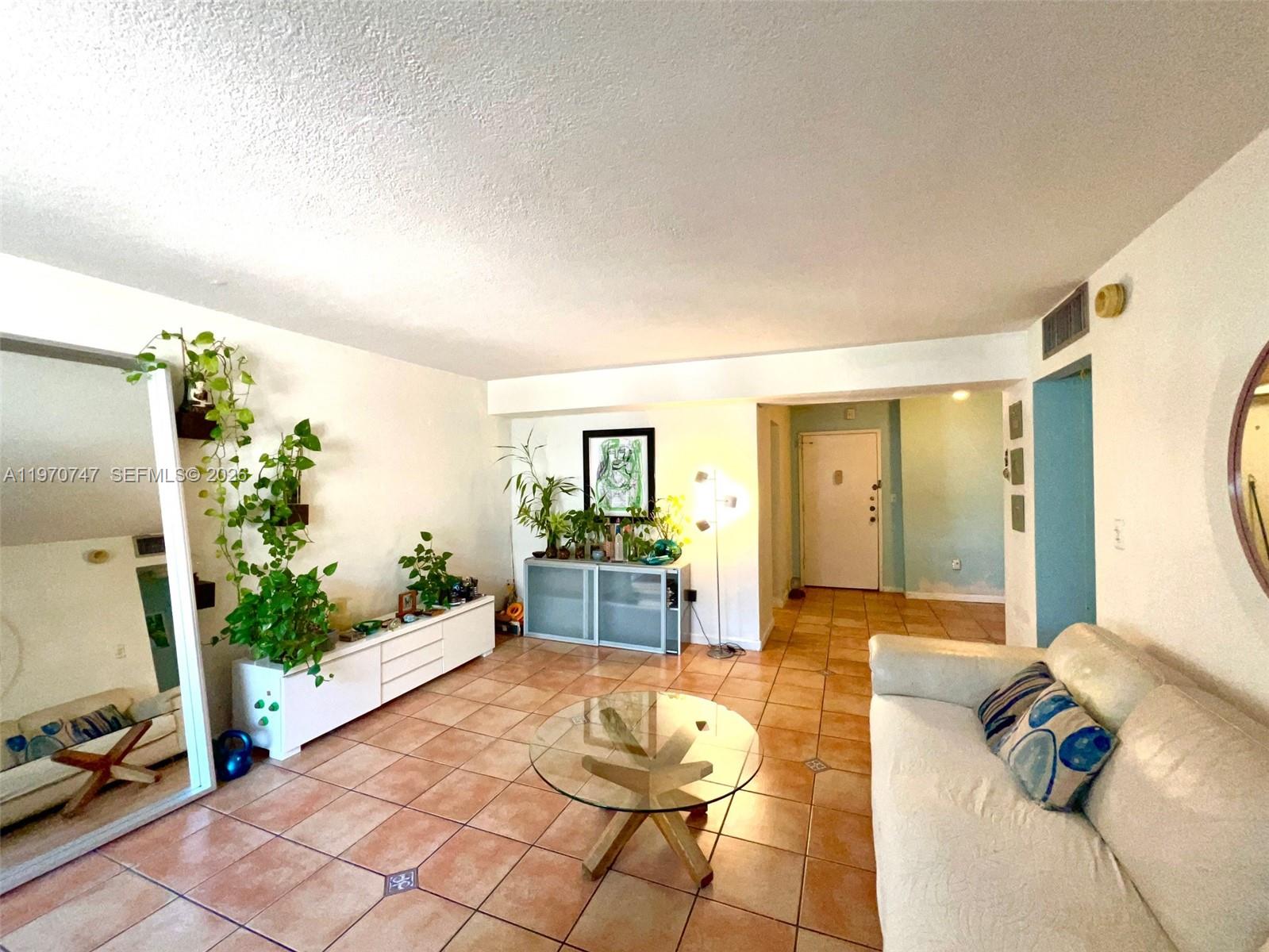 LINCOLN PALACE CONDO - Residential