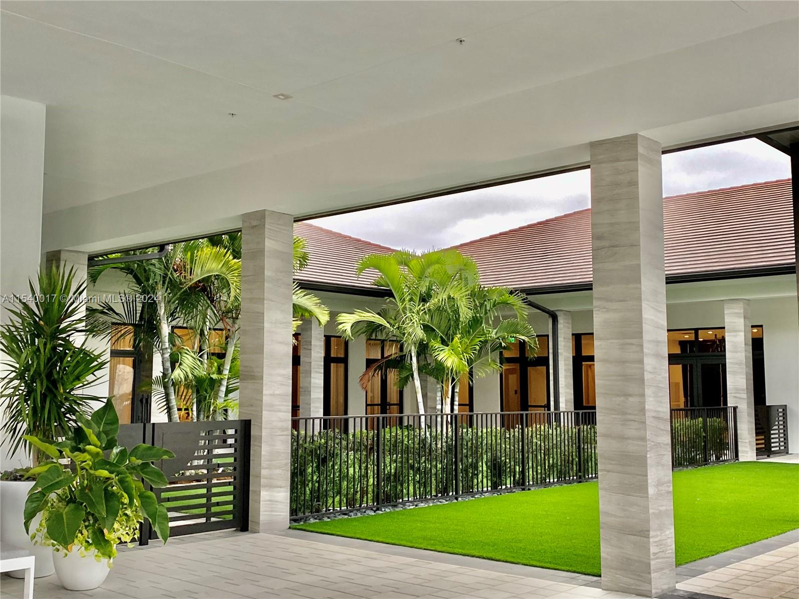 CANARIAS EAST - Residential Lease