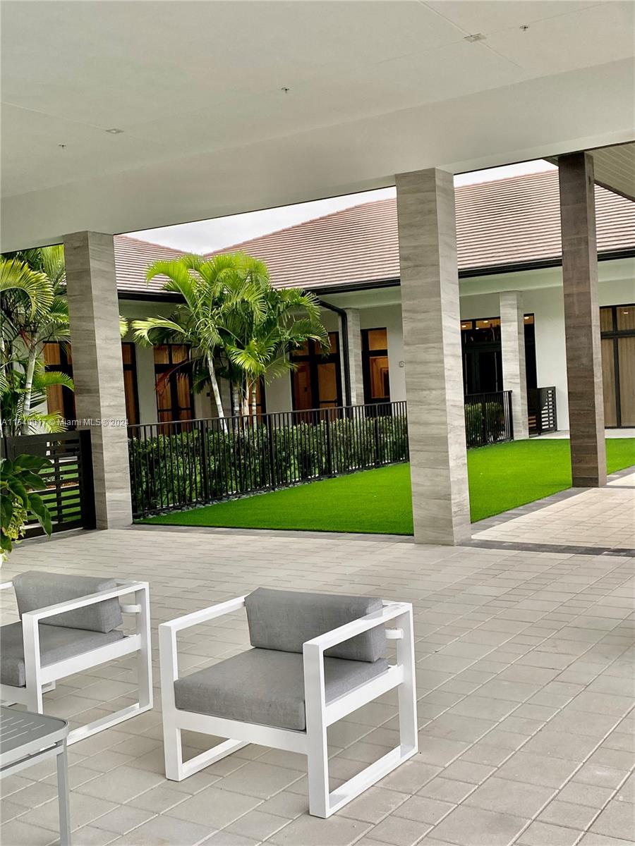 CANARIAS EAST - Residential Lease