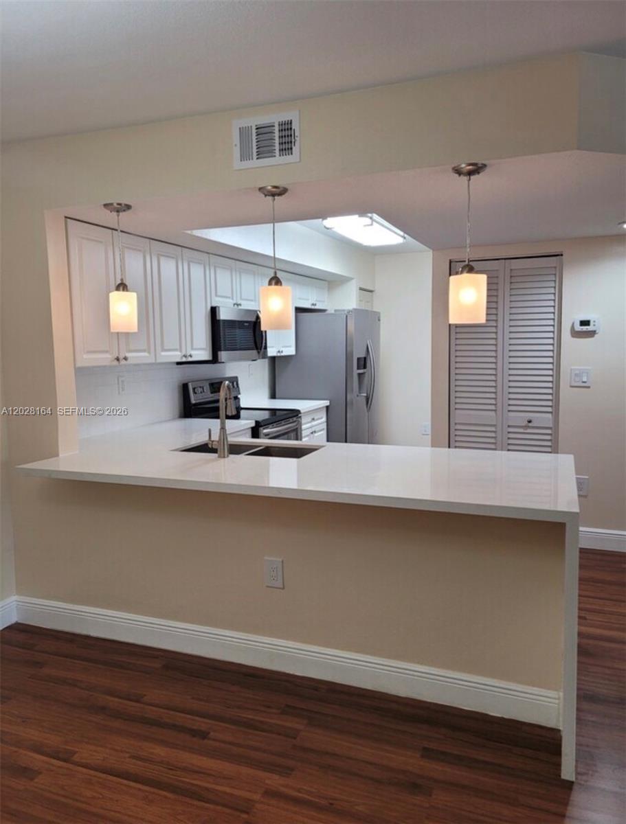 LE CLUB AT OLD CUTLER CON - Residential