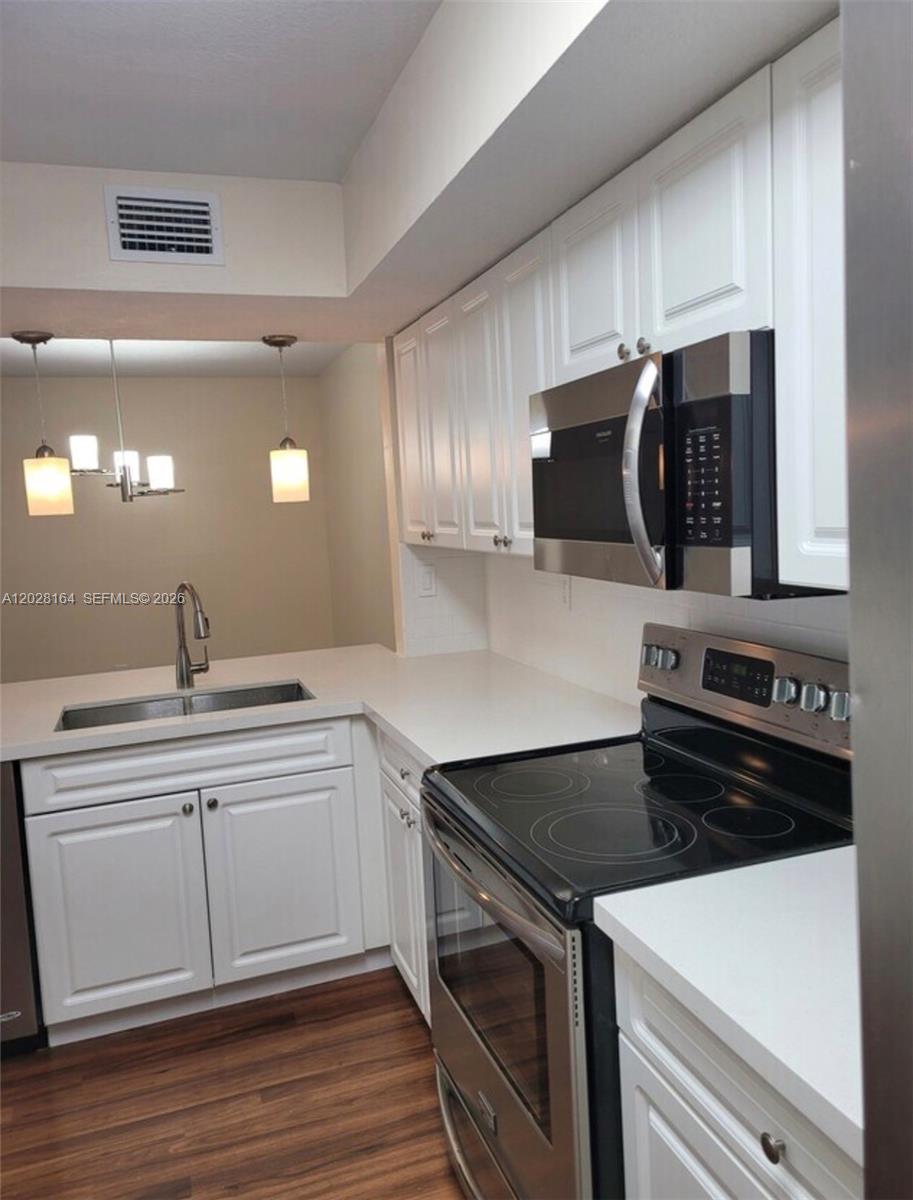 LE CLUB AT OLD CUTLER CON - Residential