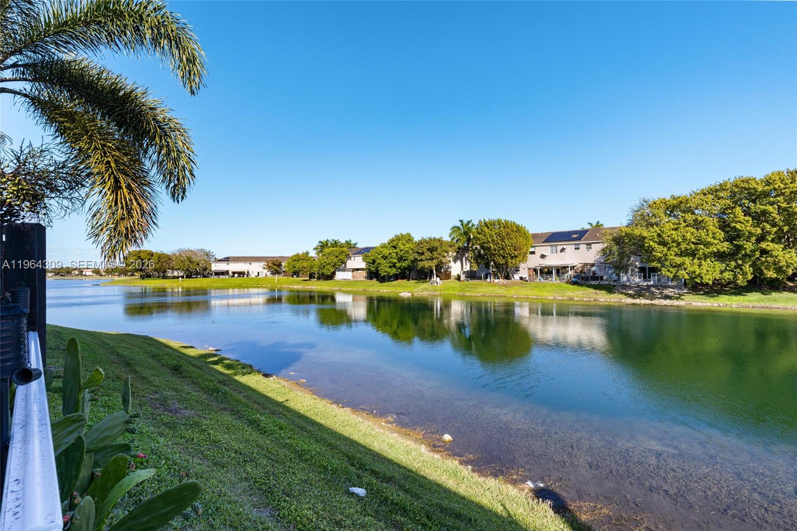 LAKES BY THE BAY EVE REPL - Residential