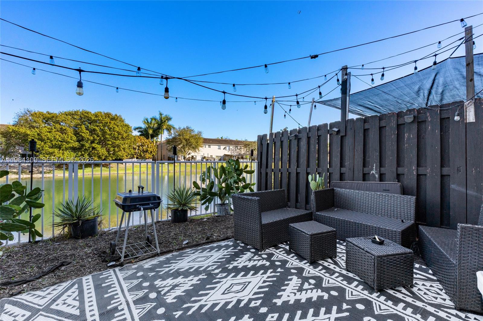 LAKES BY THE BAY EVE REPL - Residential
