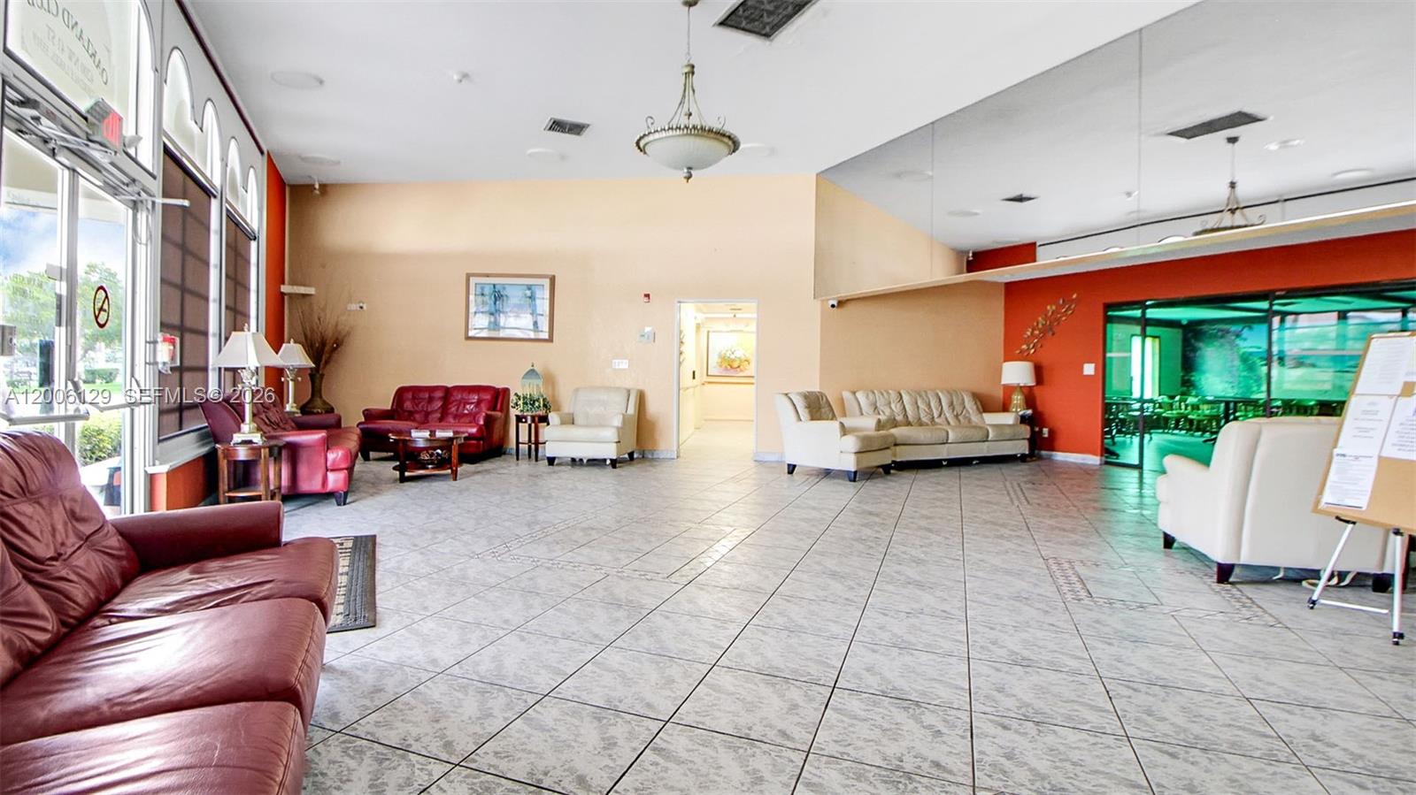 SAPPHIRE CONDO - Residential
