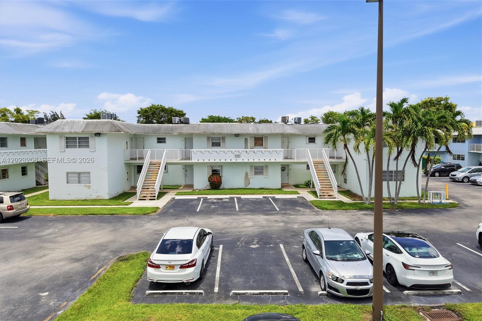 VILLAGE AT DADELAND CONDO - Residential
