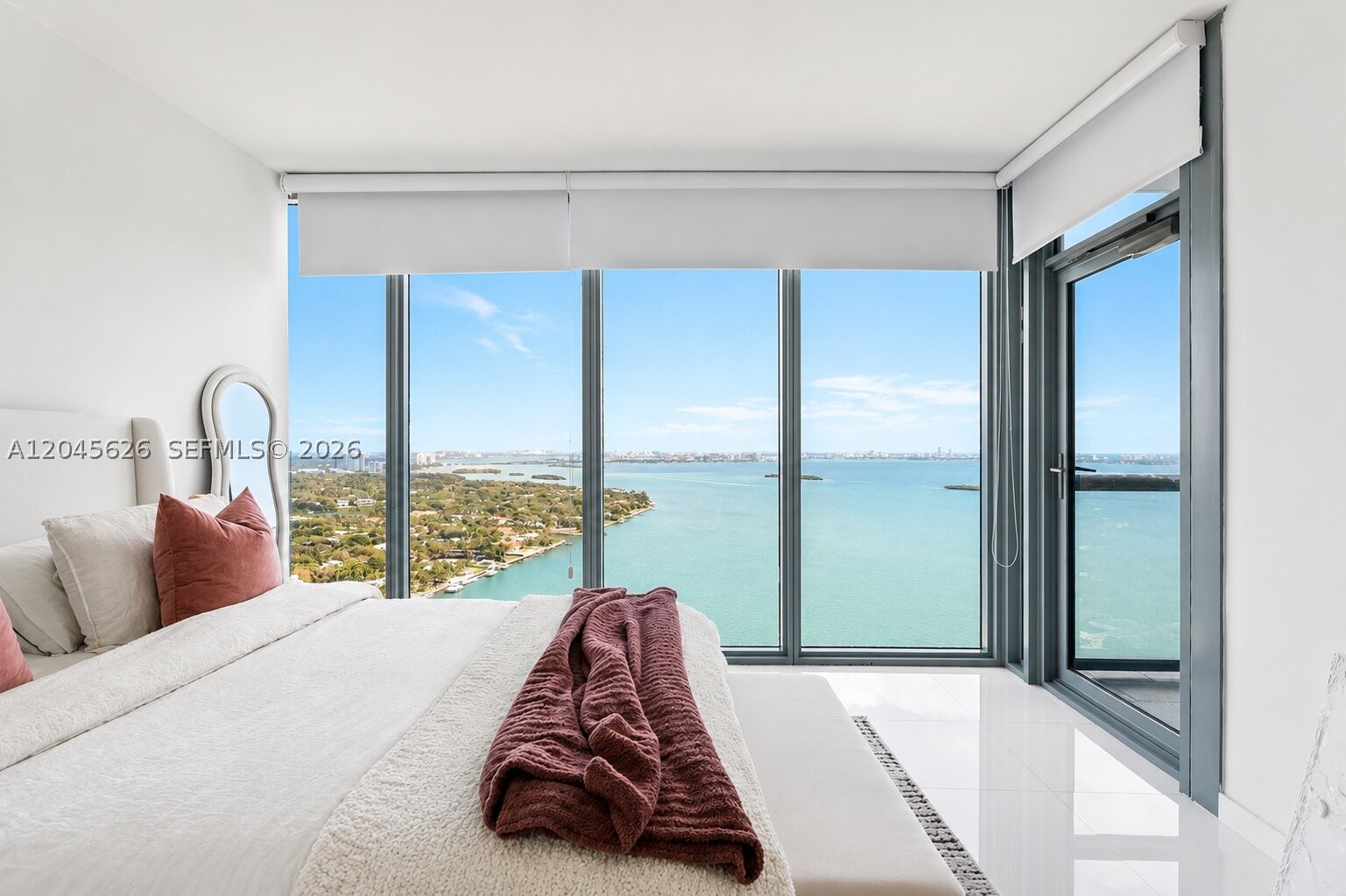 BLUE CONDO - Residential Lease