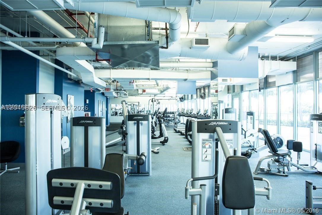 BLUE CONDO - Residential Lease