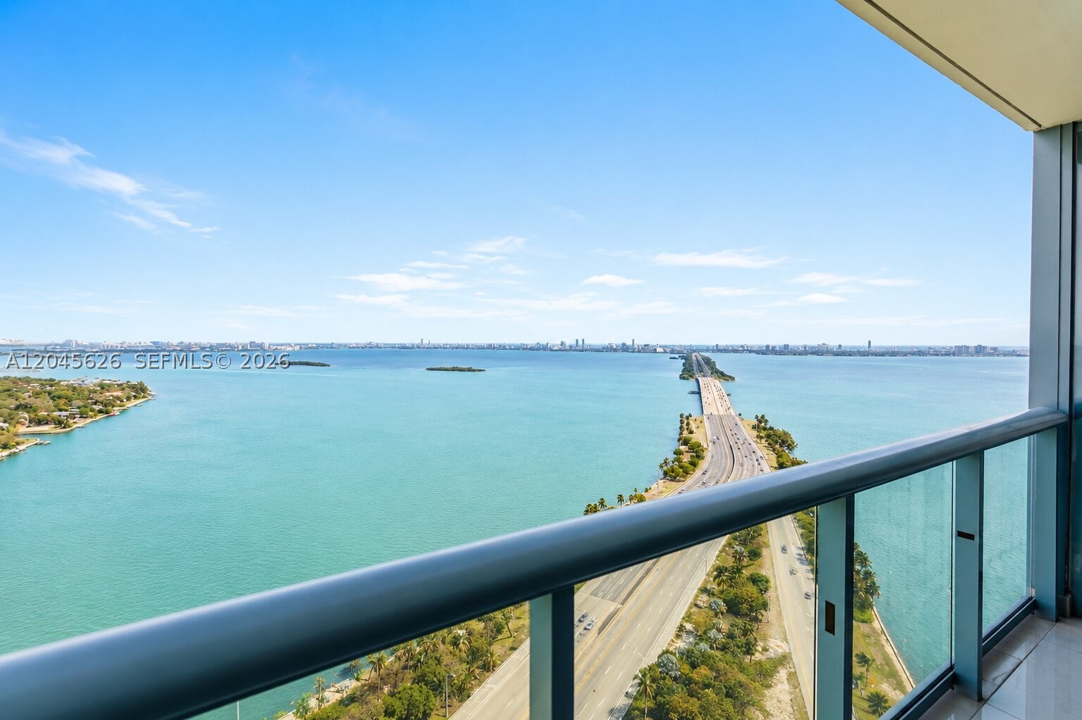 BLUE CONDO - Residential Lease