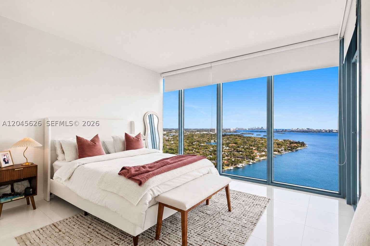 BLUE CONDO - Residential Lease