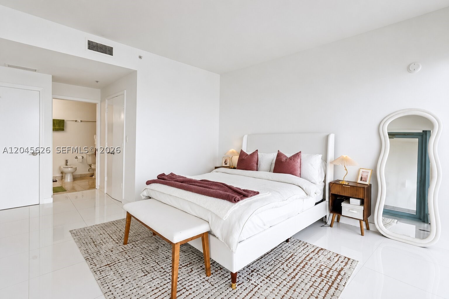 BLUE CONDO - Residential Lease