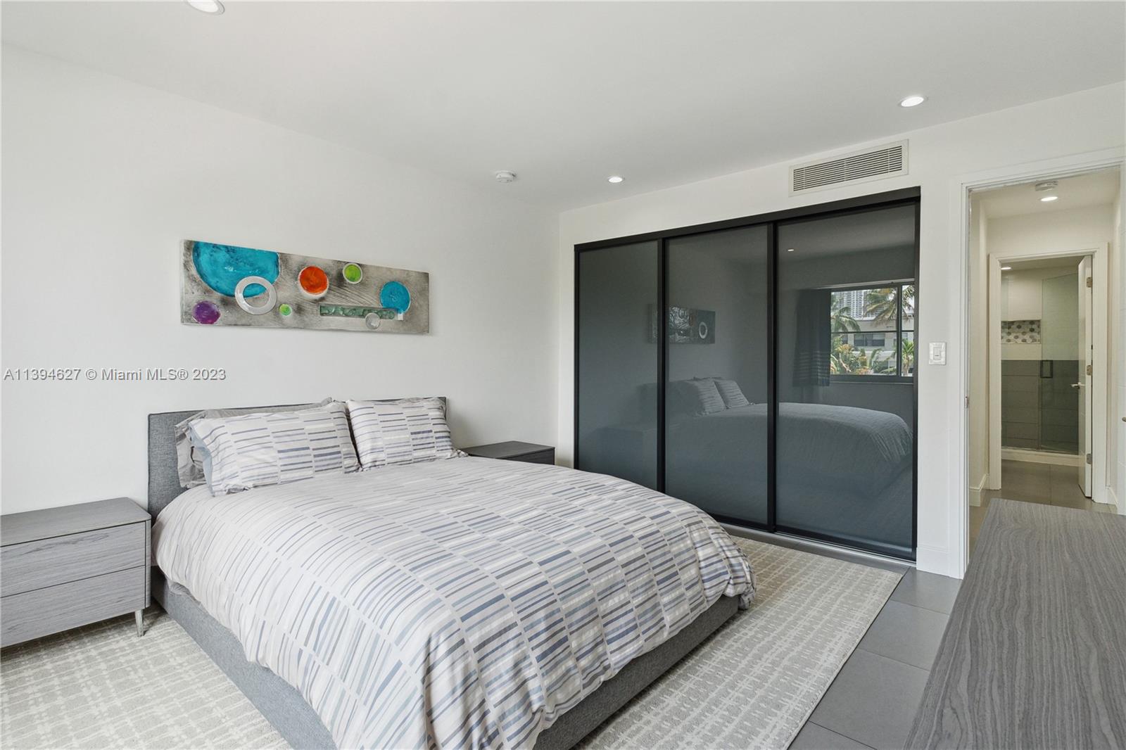PARKVIEW HOUSE CONDO - Residential