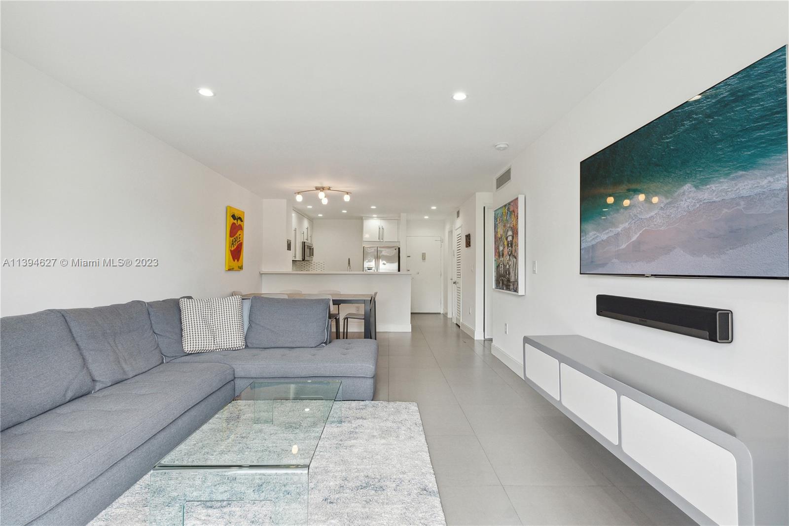 PARKVIEW HOUSE CONDO - Residential