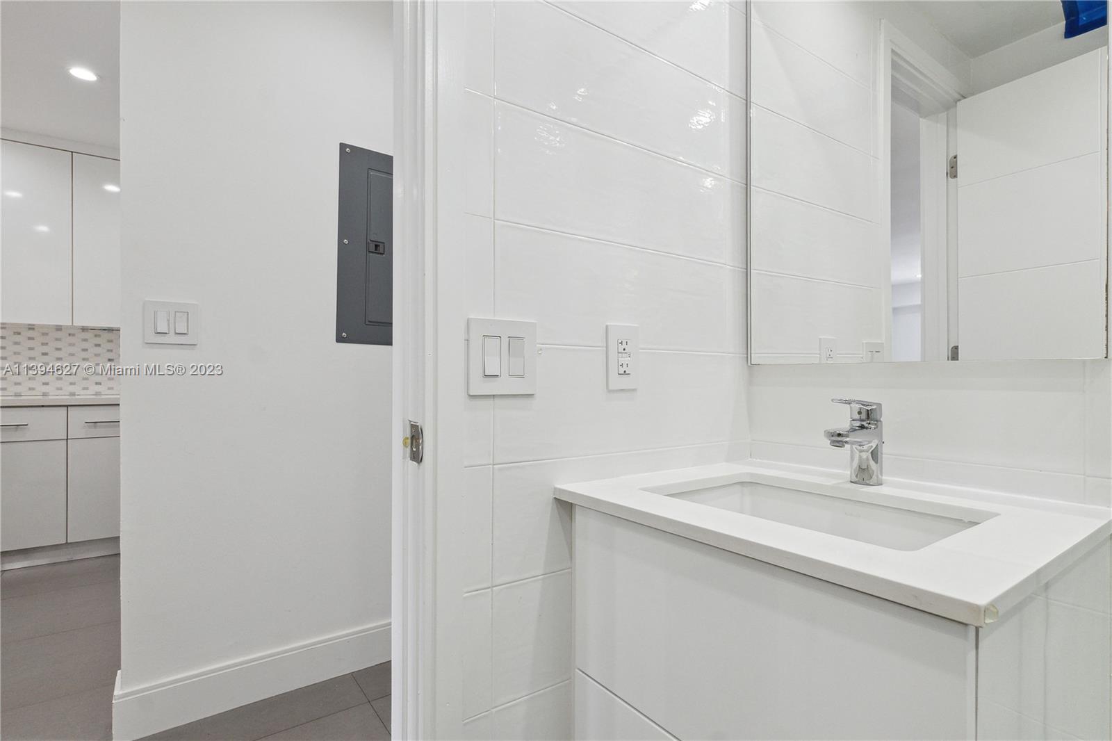 PARKVIEW HOUSE CONDO - Residential