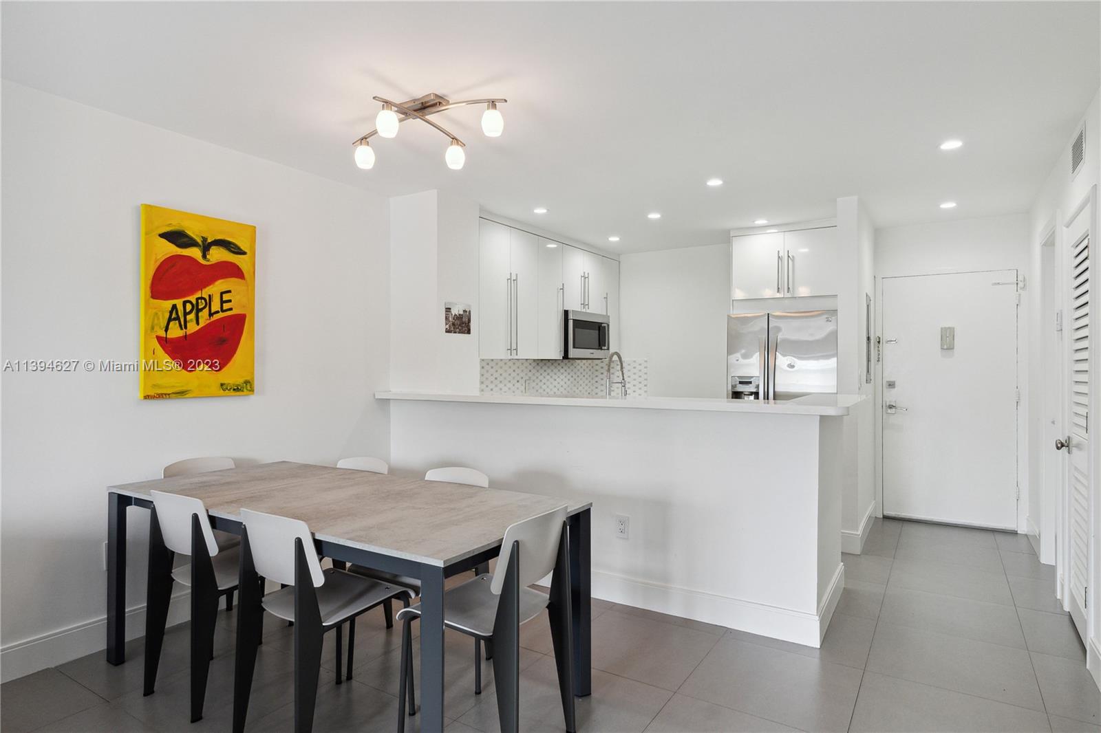 PARKVIEW HOUSE CONDO - Residential