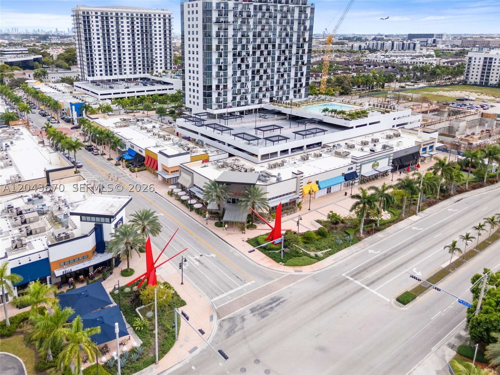 DOWNTOWN DORAL SOUTH PHAS - Residential