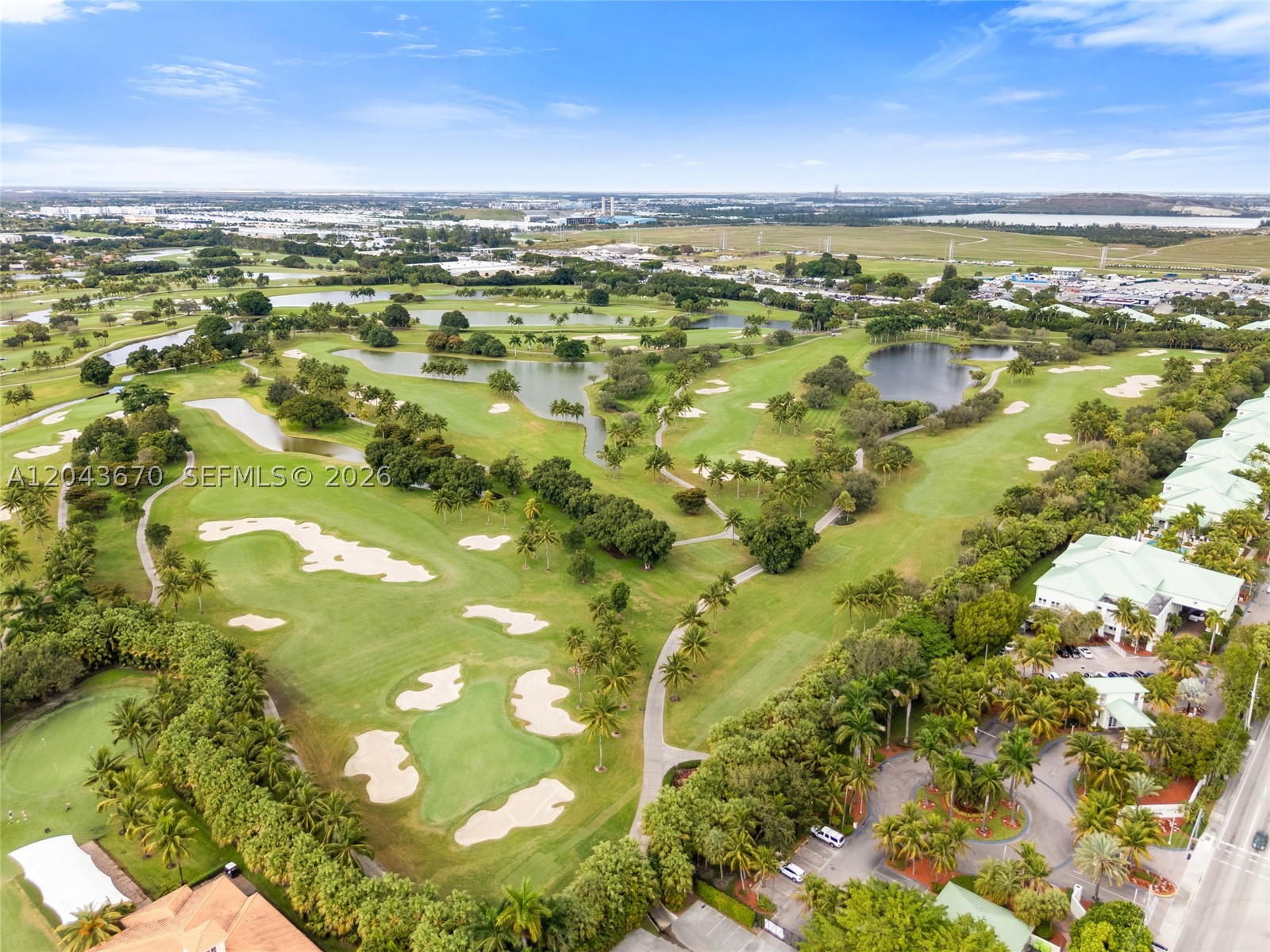 DOWNTOWN DORAL SOUTH PHAS - Residential