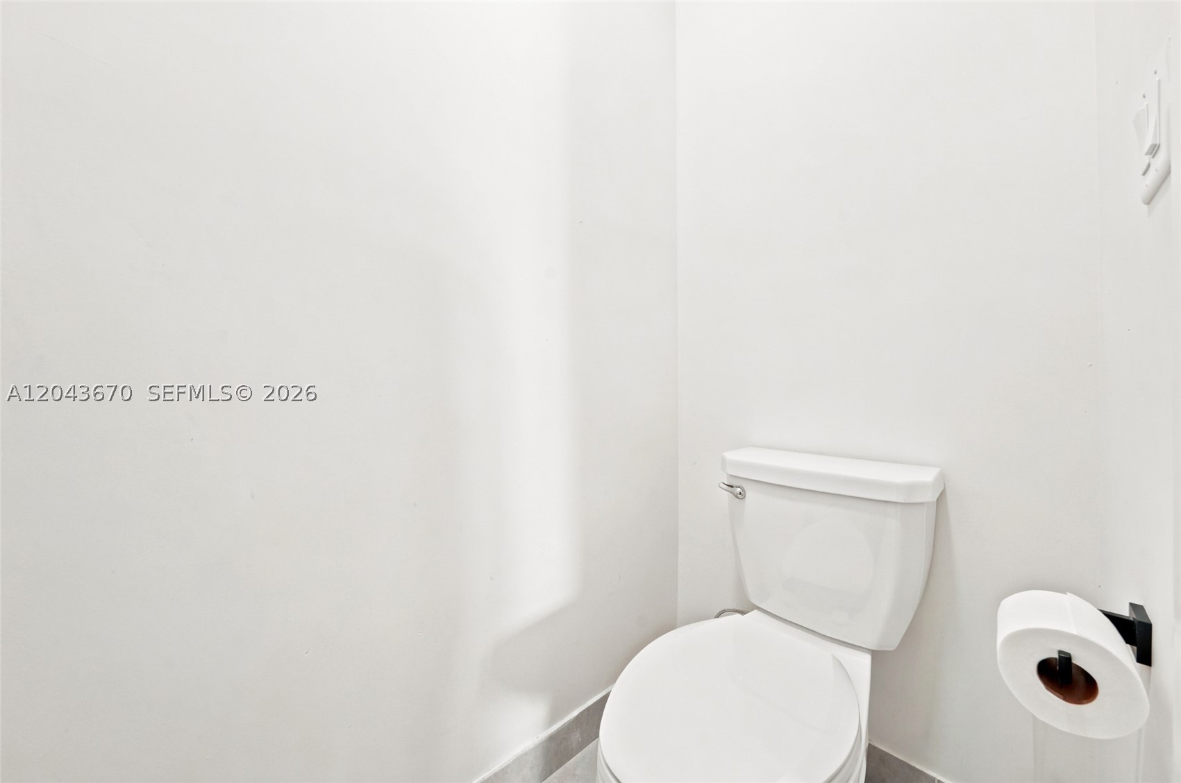DOWNTOWN DORAL SOUTH PHAS - Residential
