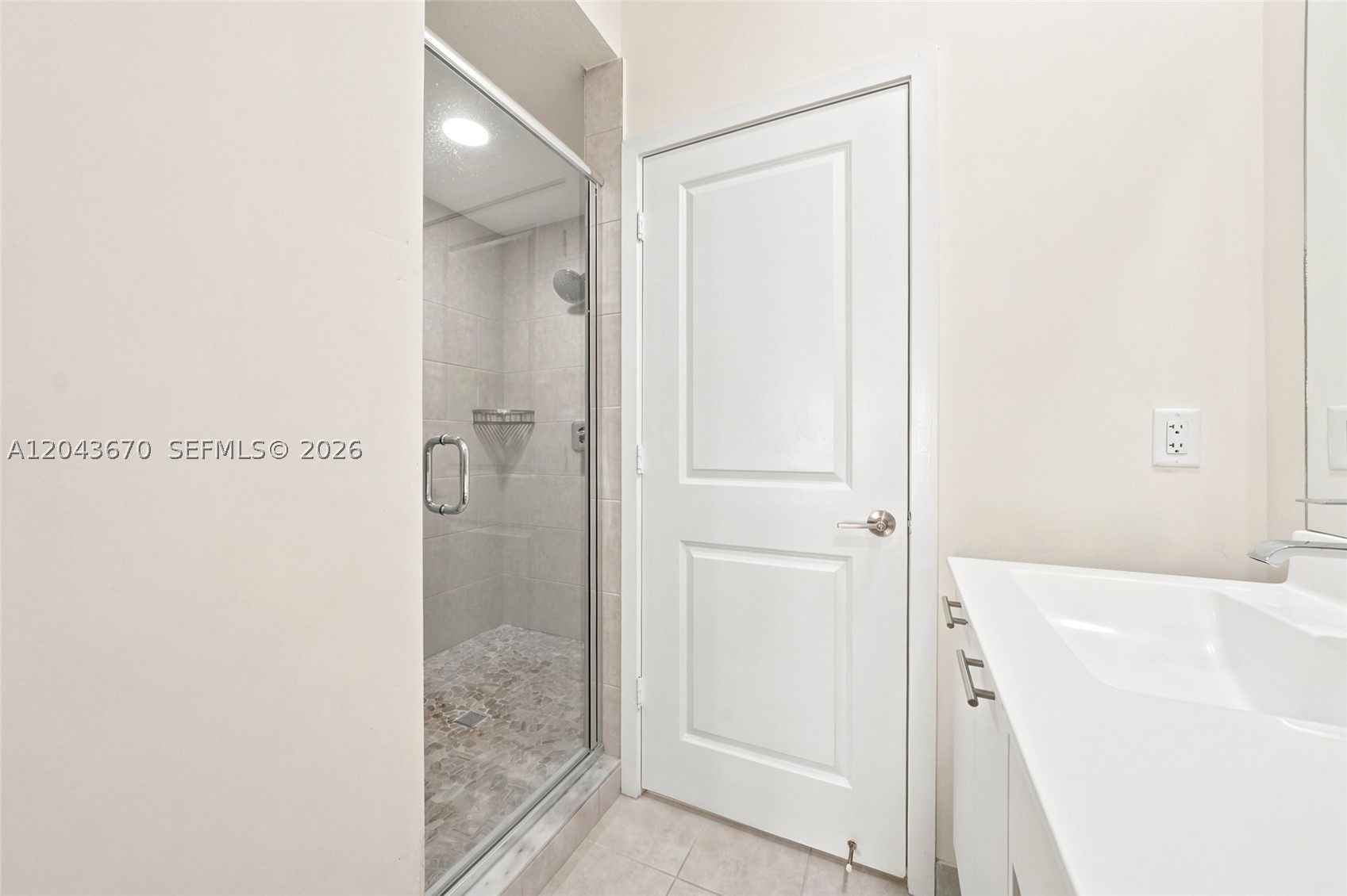 DOWNTOWN DORAL SOUTH PHAS - Residential